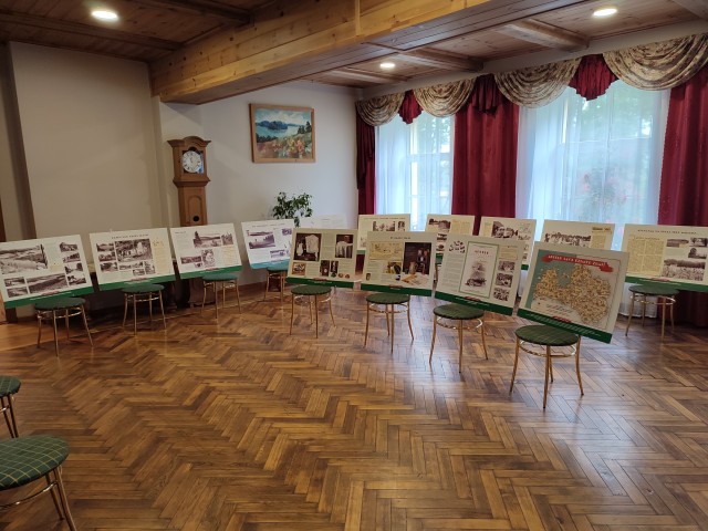 Madonas novadpētniecības un mākslas muzeja ceļojošā izstāde Biksēres muižā “Apceļo dzimto zemi”